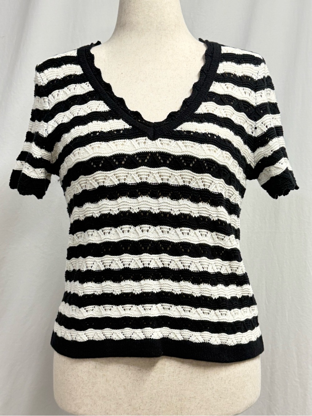 Talbots Black & White Striped Short Sleeve V-Neck Knit Top